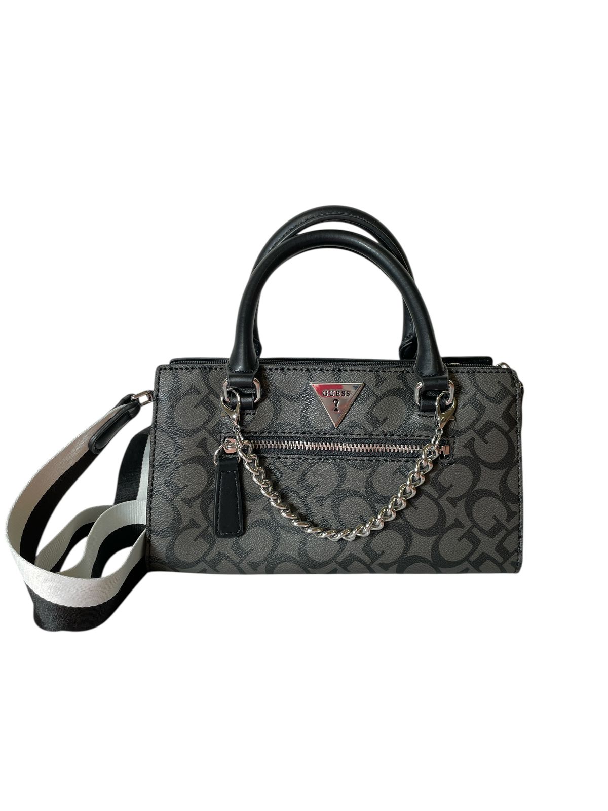 BOLSA GUESS DAMA GRIS CON DETALLES NEGROS Y CADENA