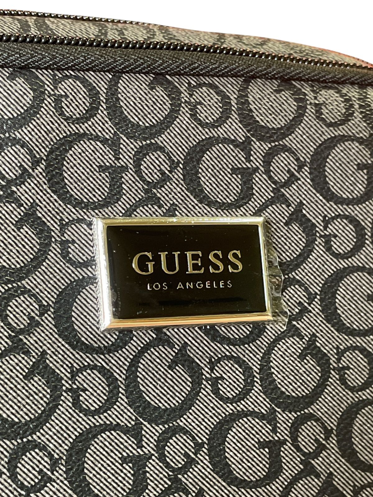 COSMETIQUERA GUESS “G MONOGRAM”
