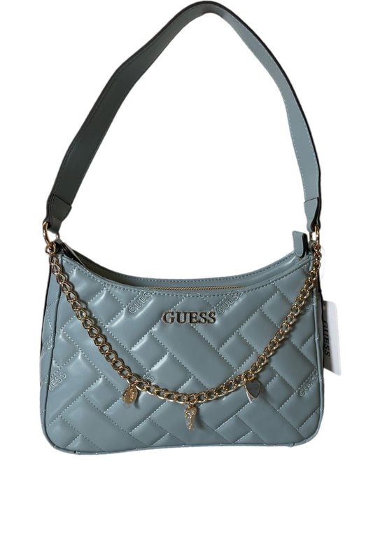 BOLSA GUESS AZUL CON CADENA Y DIJES