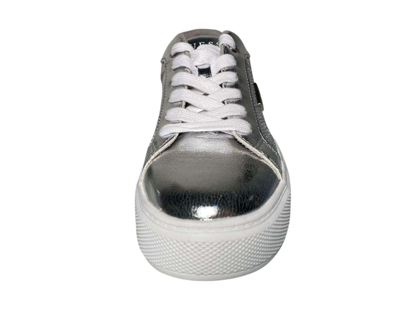 TENIS GUESS PLATEADOS - ESTILO URBANO Y MODERNO
